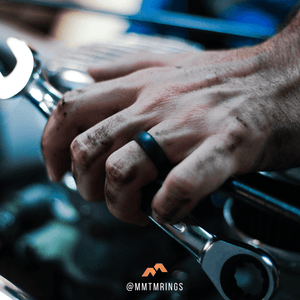 Beveled Edge Silicone Wedding Ring - Momentum Rings